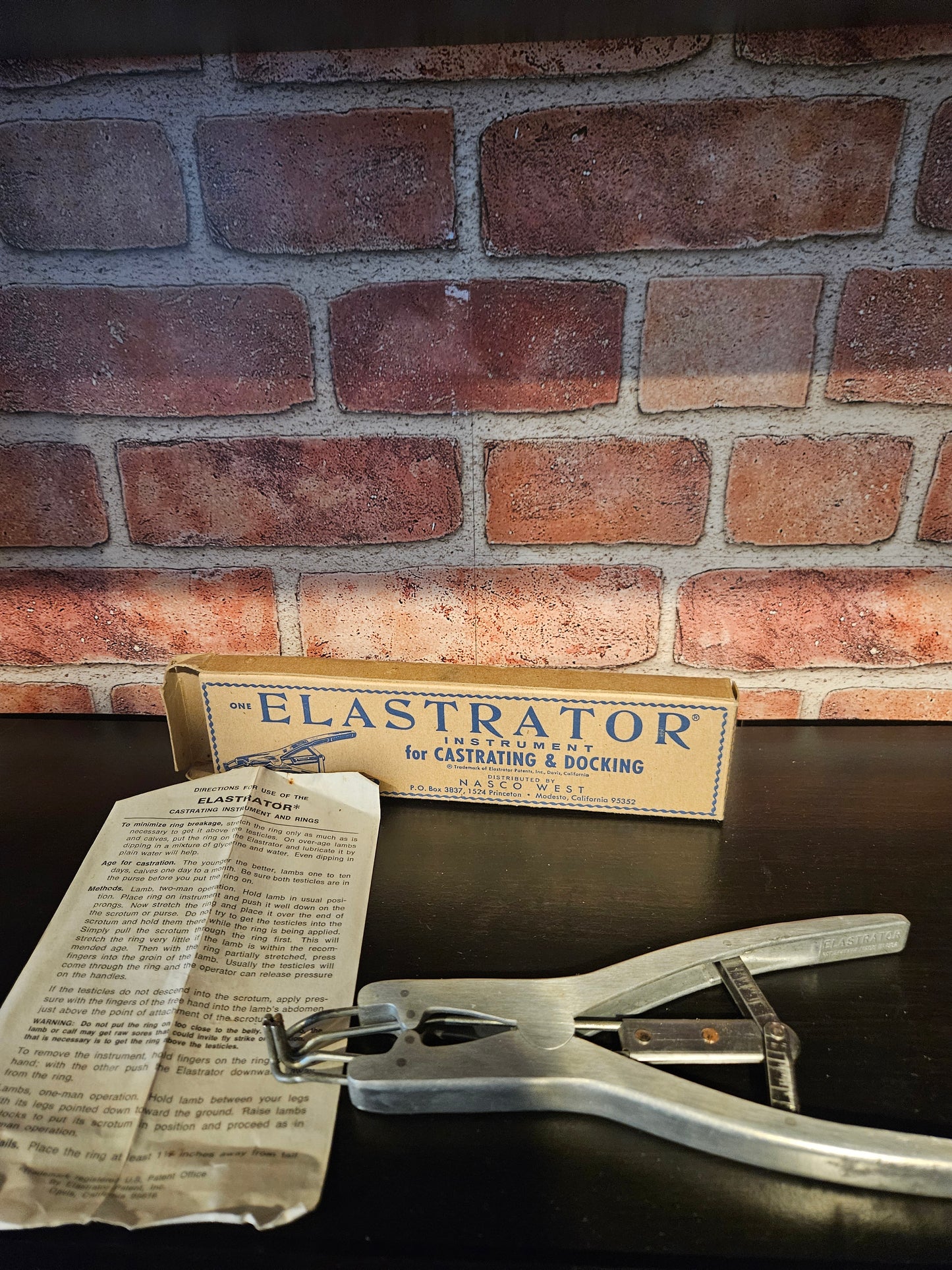 Vintage Elastrator Tool