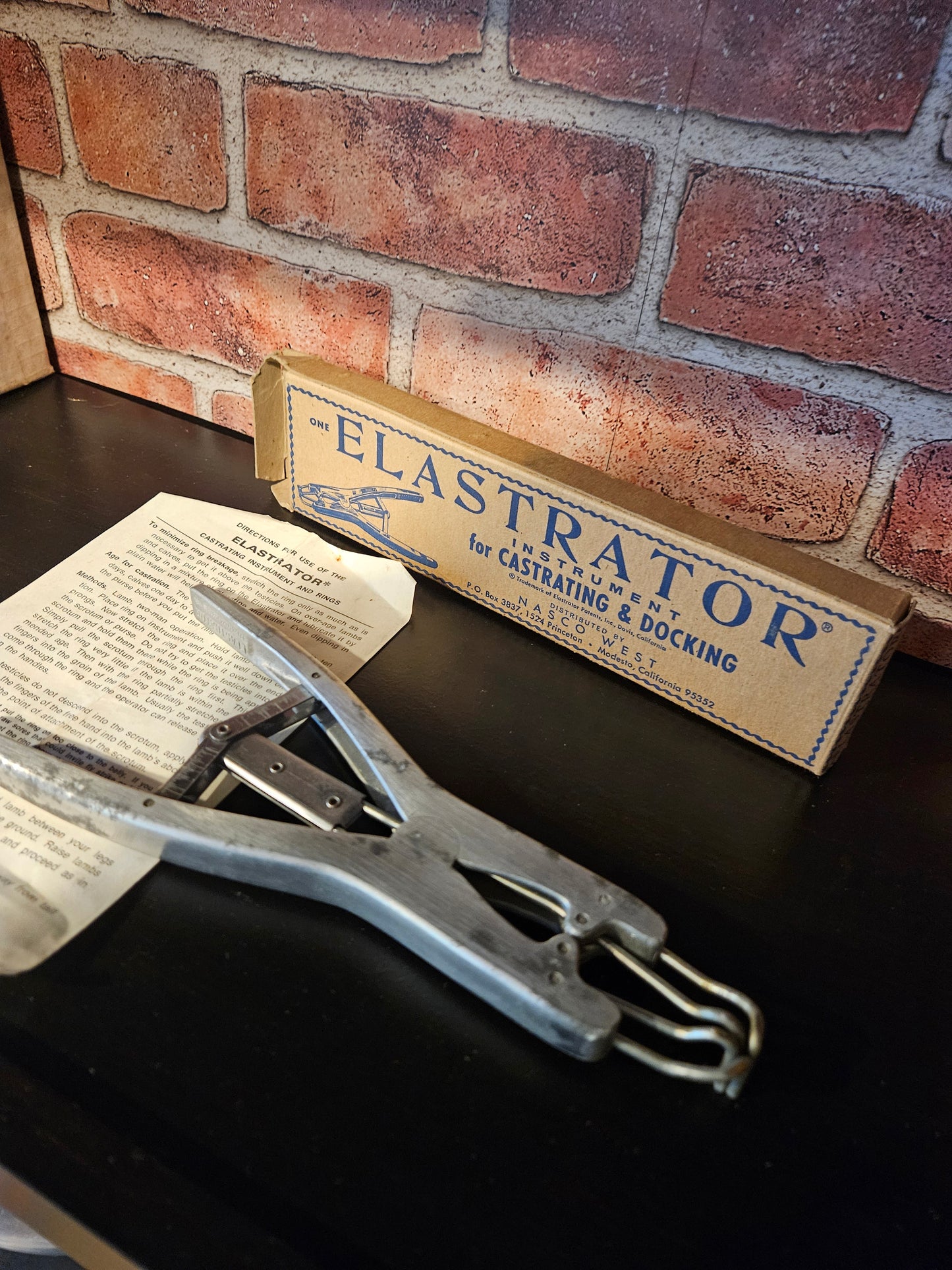 Vintage Elastrator Tool